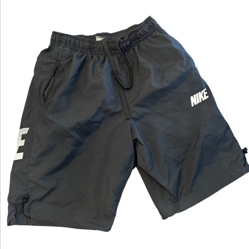Nike Men's Black Athletic Shorts with Mesh Lining Mens Medium